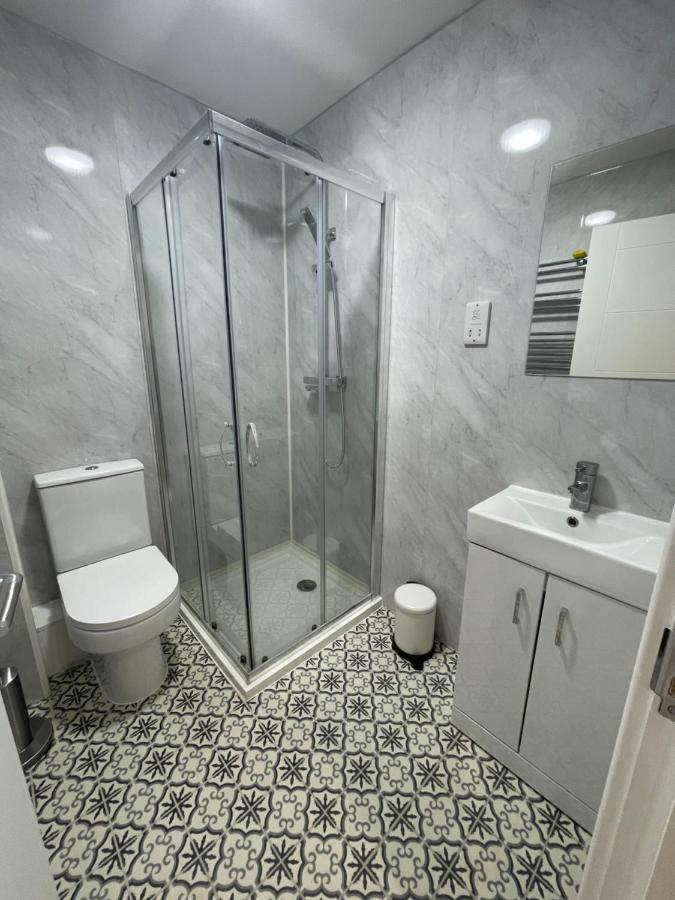 Riverside Premium Double Room Garden View E14 Londen Buitenkant foto
