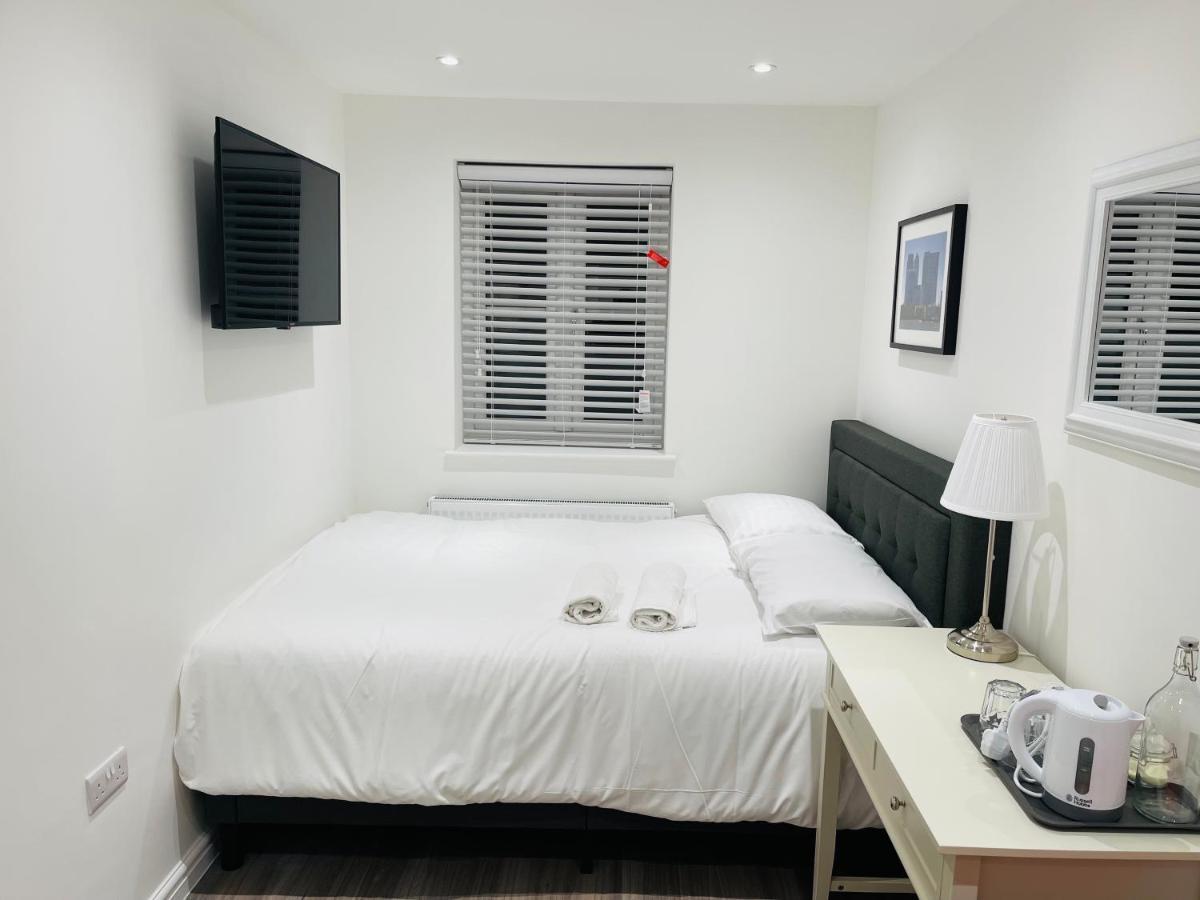Riverside Premium Double Room Garden View E14 Londen Buitenkant foto