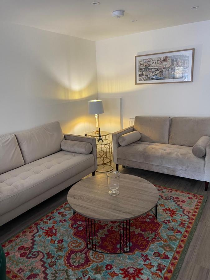 Riverside Premium Double Room Garden View E14 Londen Buitenkant foto